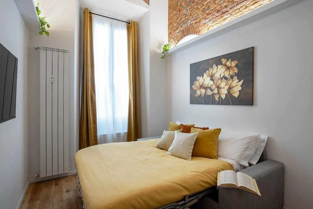 Milano City Apartments - Duomo Brera - Elegant Suite In Design District 0*, Milan Italie